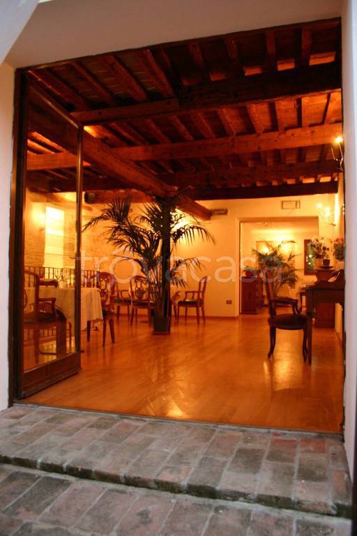 negozio in affitto a Santarcangelo di Romagna