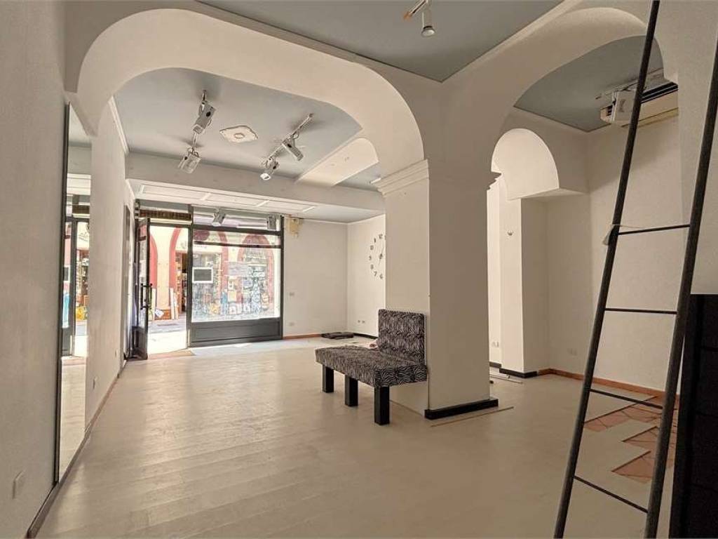 locale commerciale in affitto a Santarcangelo di Romagna