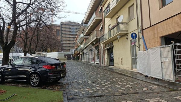 negozio in affitto a Santarcangelo di Romagna