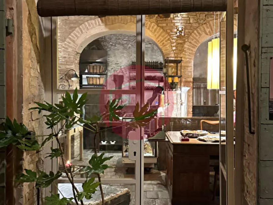 locale commerciale in affitto a Santarcangelo di Romagna