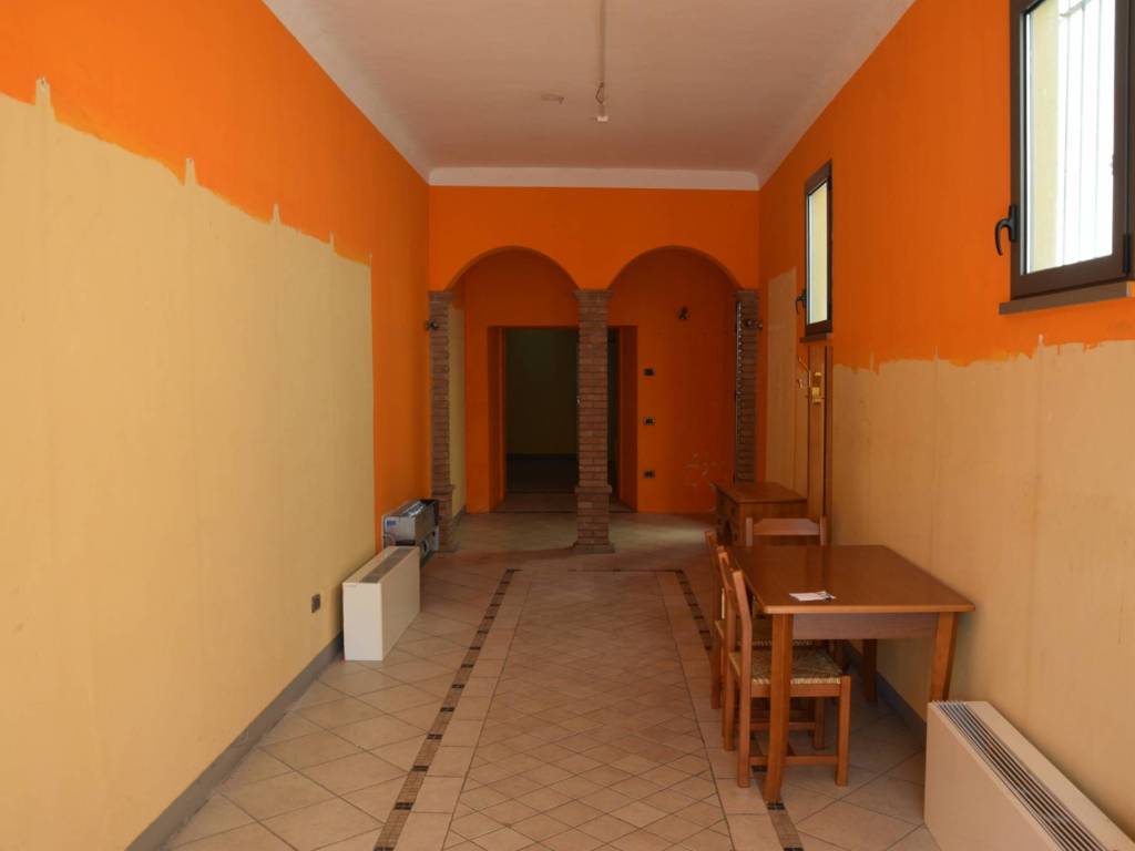 negozio in affitto a Novafeltria