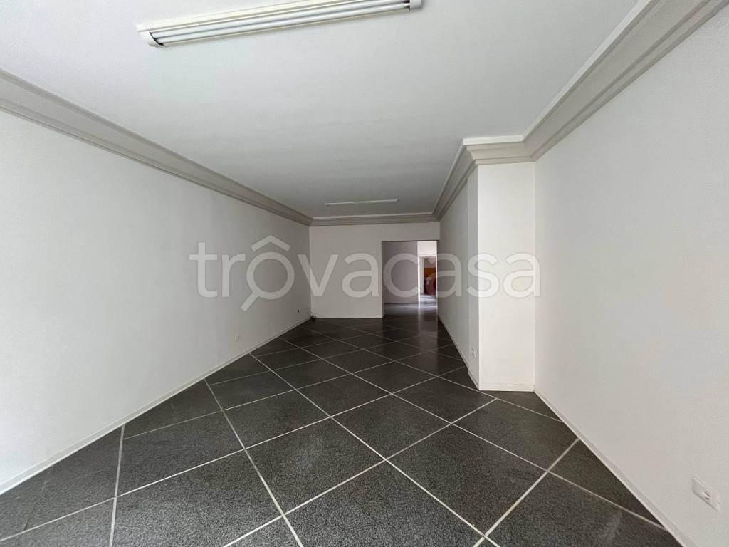 negozio in affitto a Novafeltria