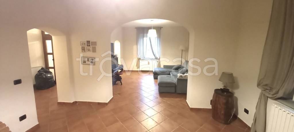 casa indipendente in affitto a Carmignano