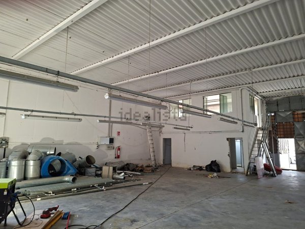 capannone in affitto a Carmignano