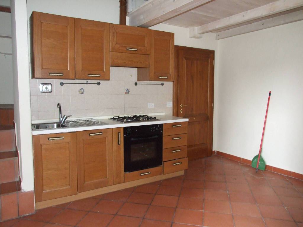 appartamento in affitto a Carmignano