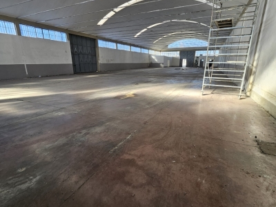 locale commerciale in affitto a Montemurlo