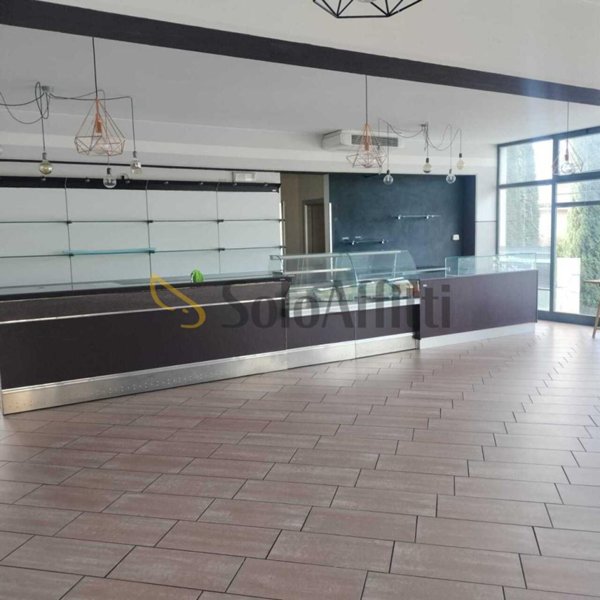 negozio in affitto a Montemurlo