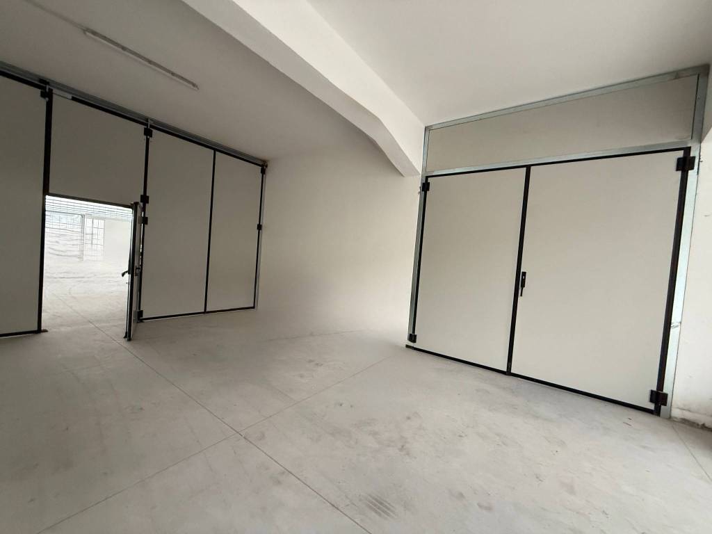 locale commerciale in affitto a Montemurlo in zona Fornacelle