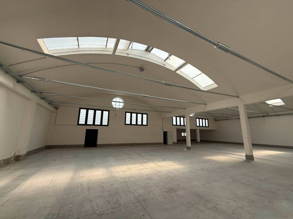 locale commerciale in affitto a Montemurlo in zona Fornacelle