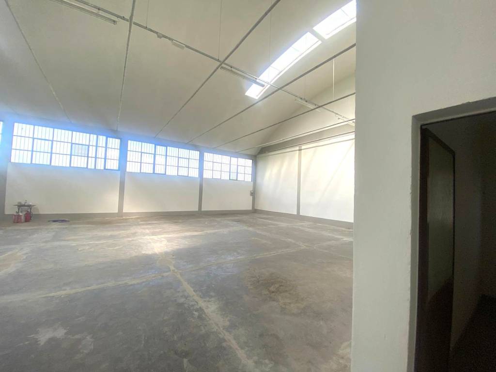 locale commerciale in affitto a Montemurlo in zona Fornacelle