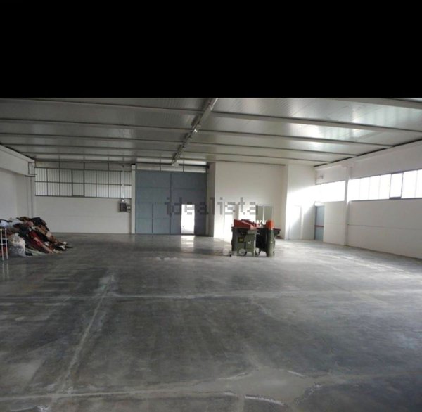 ufficio in affitto a Montemurlo in zona Bagnolo