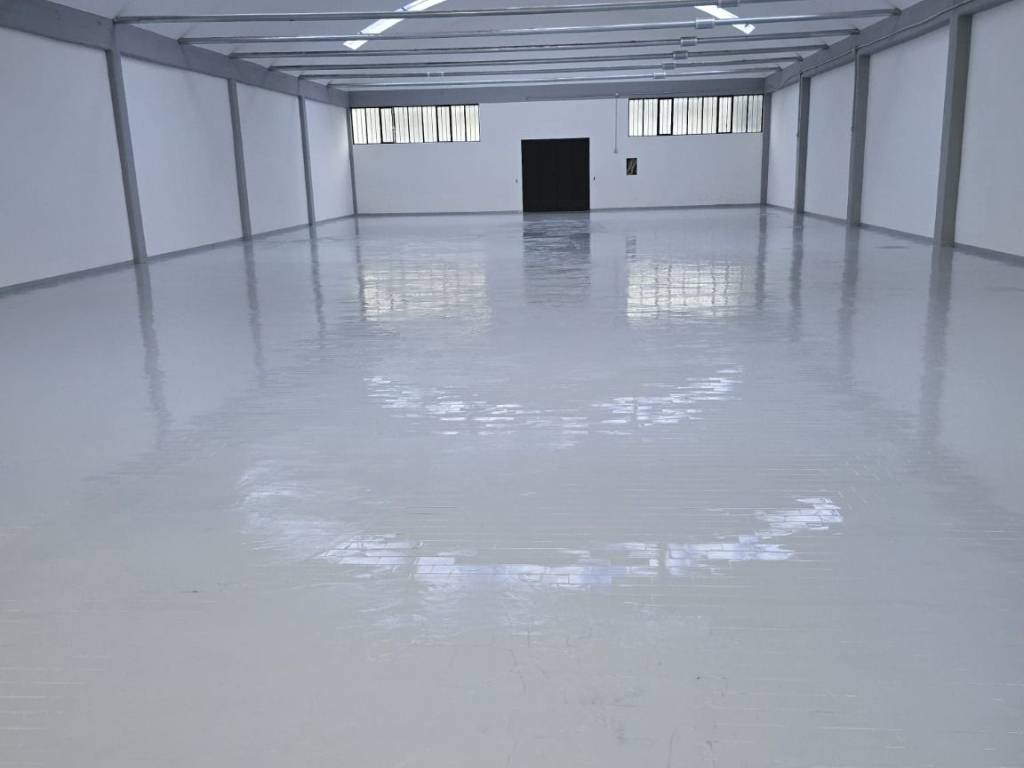 locale commerciale in affitto a Montemurlo