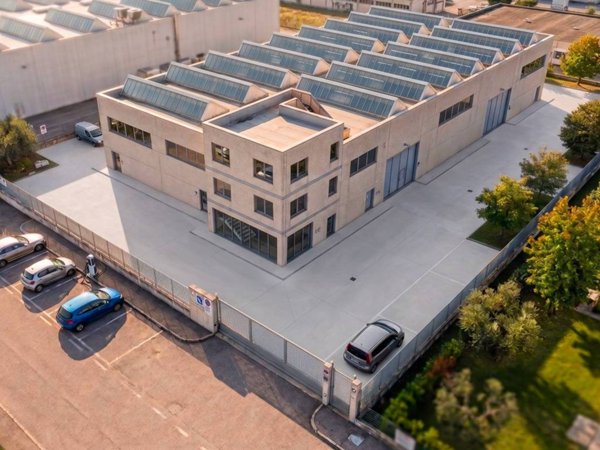 locale commerciale in affitto a Montemurlo in zona Fornacelle