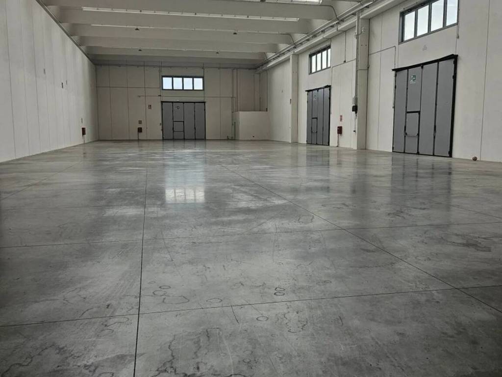 locale commerciale in affitto a Montemurlo in zona Fornacelle