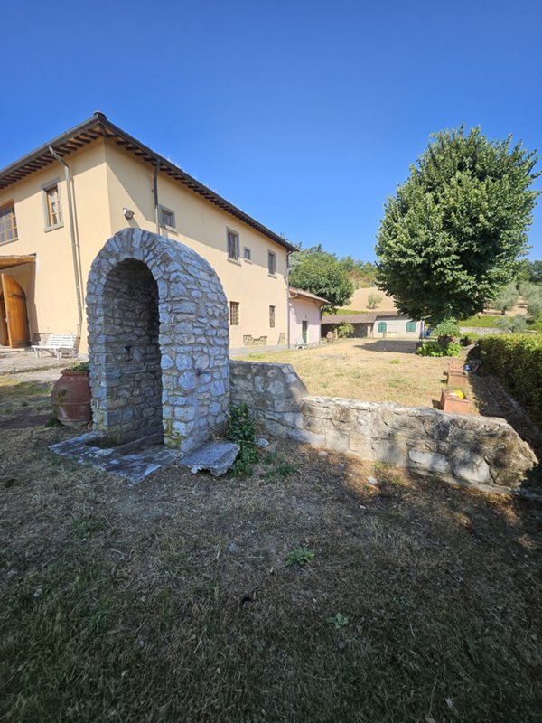 casa indipendente in affitto a Poggio a Caiano