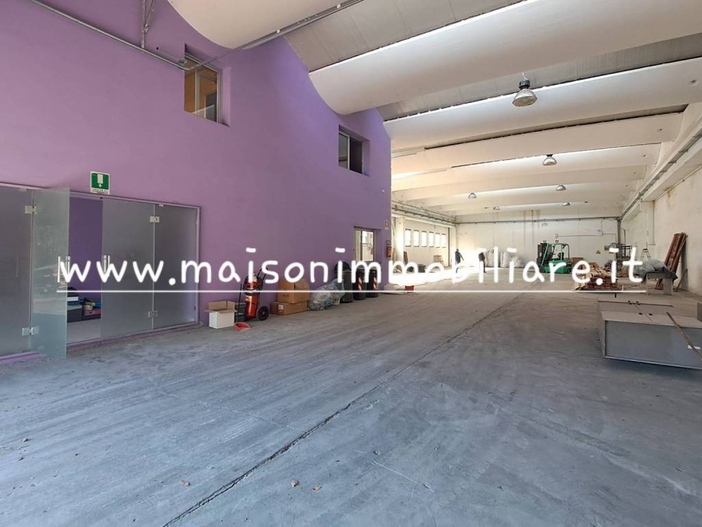 locale commerciale in affitto a Poggio a Caiano in zona Poggetto