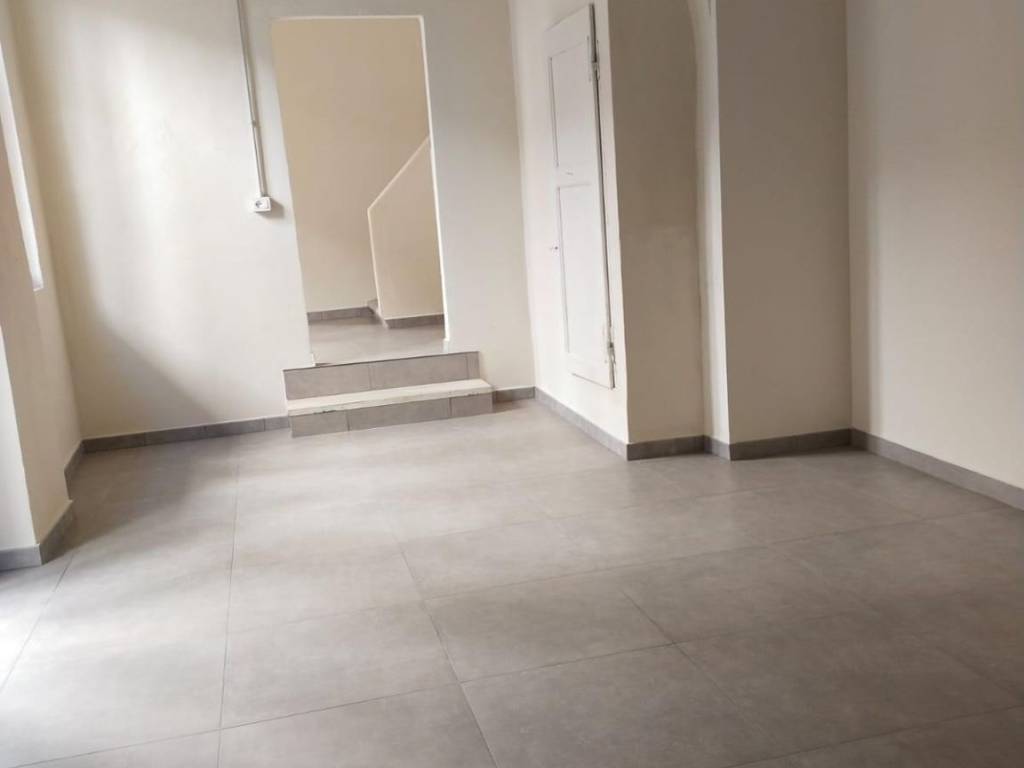 negozio in affitto a Poggio a Caiano