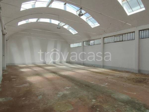 locale commerciale in affitto a Poggio a Caiano