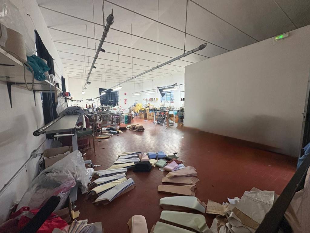 locale commerciale in affitto a Poggio a Caiano