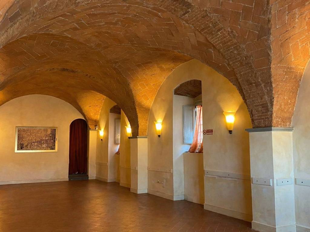locale commerciale in affitto a Poggio a Caiano in zona Poggetto