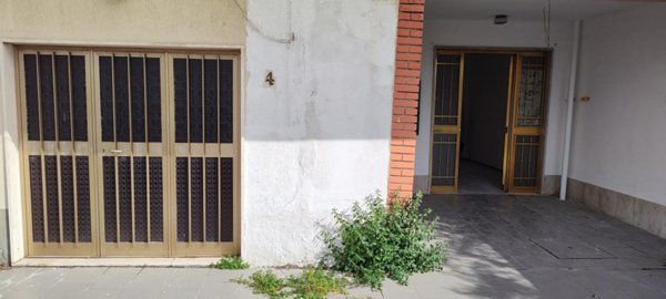 casa indipendente in affitto a Prato in zona Narnali