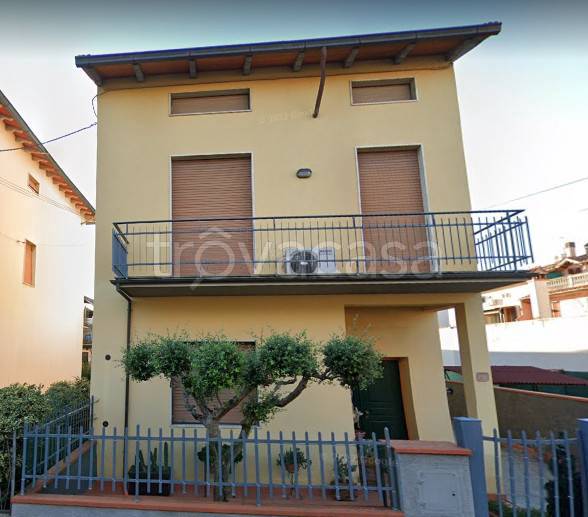 appartamento in affitto a Prato in zona San Giusto
