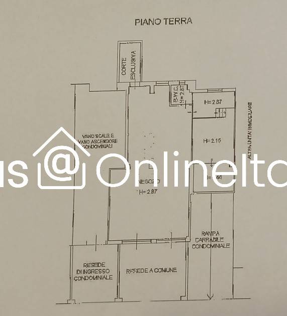 locale commerciale in affitto a Prato
