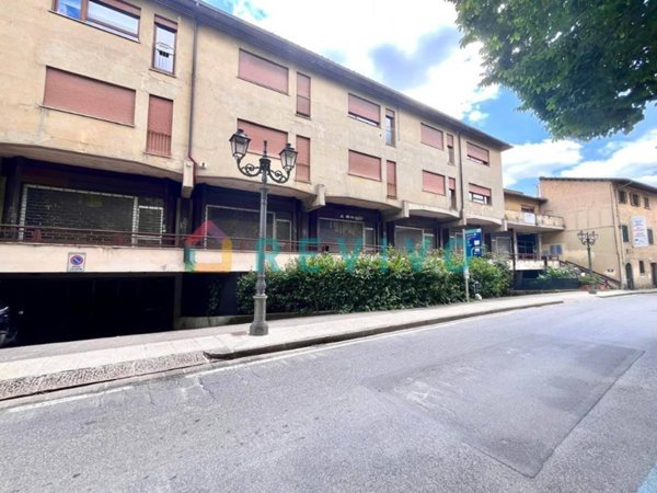 ufficio in affitto a Prato in zona Santa Maria