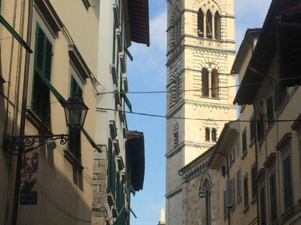 negozio in affitto a Prato