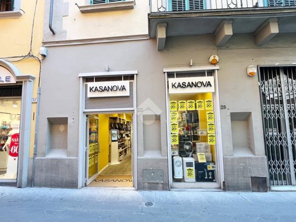 negozio in affitto a Prato