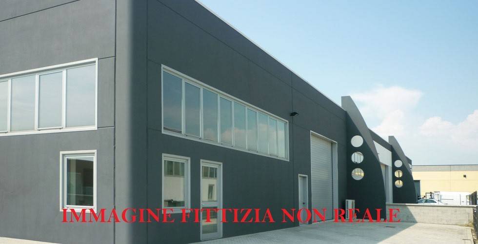 locale commerciale in affitto a Prato