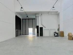 locale commerciale in affitto a Prato in zona Tavola