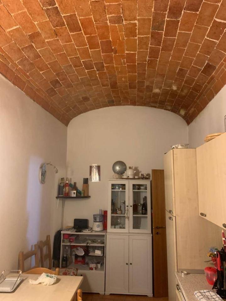 appartamento in affitto a Prato in zona Grignano