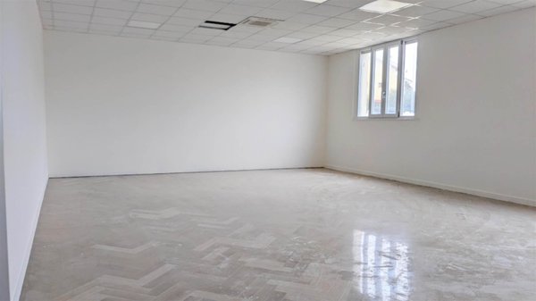 ufficio in affitto a Prato in zona Grignano