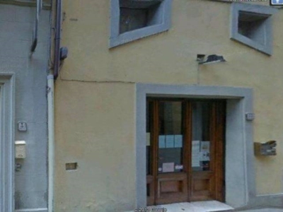 locale di sgombero in affitto a Prato