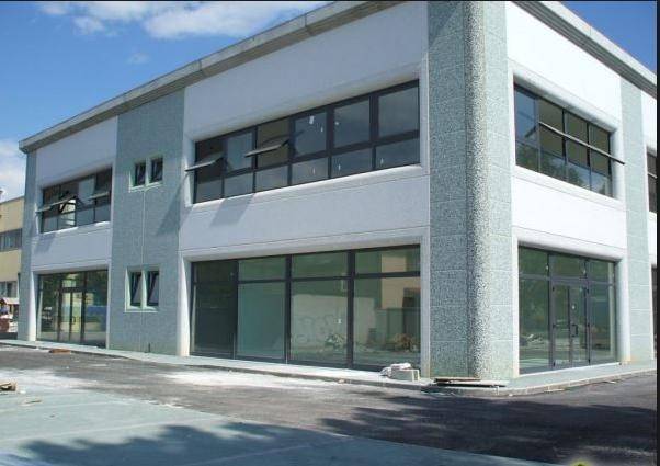 locale commerciale in affitto a Prato in zona Iolo