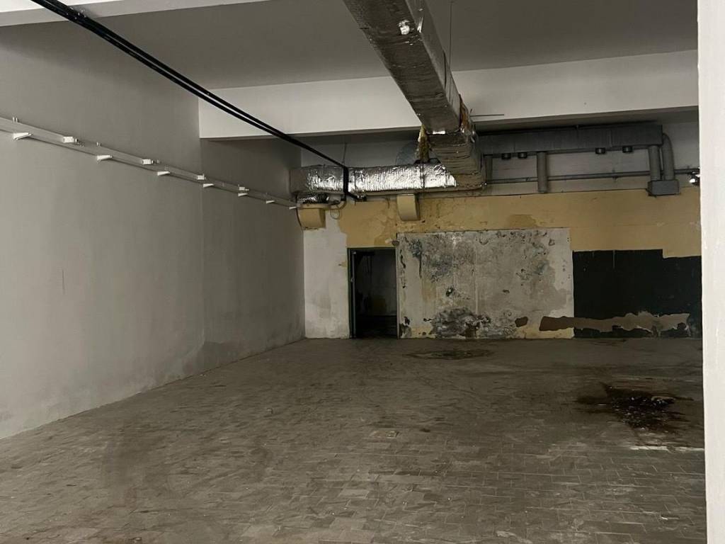 locale commerciale in affitto a Prato in zona Galciana