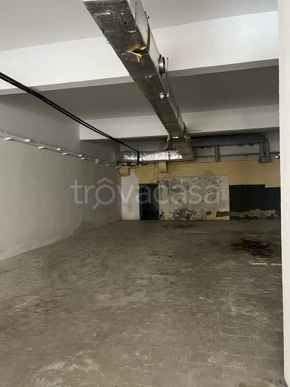 locale commerciale in affitto a Prato in zona Galciana