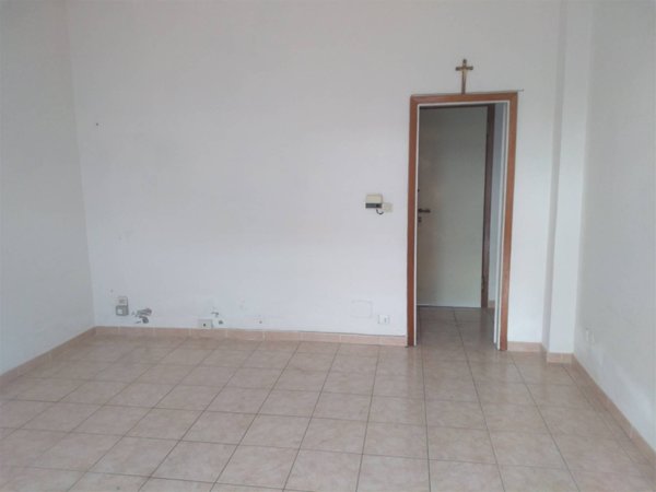 negozio in affitto a Prato in zona San Giusto