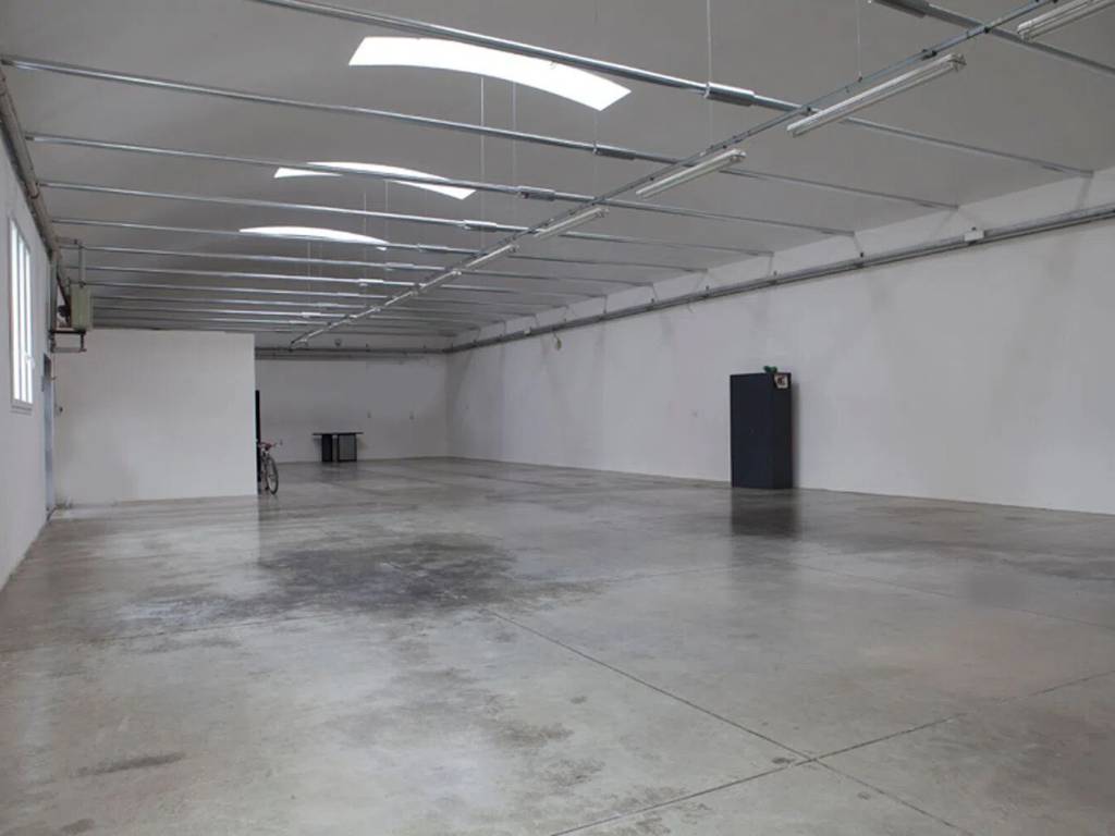 locale commerciale in affitto a Prato