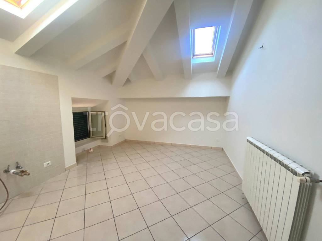 appartamento in affitto a Prato in zona Vergaio