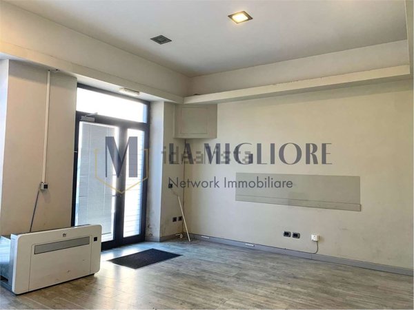 negozio in affitto a Prato in zona Grignano