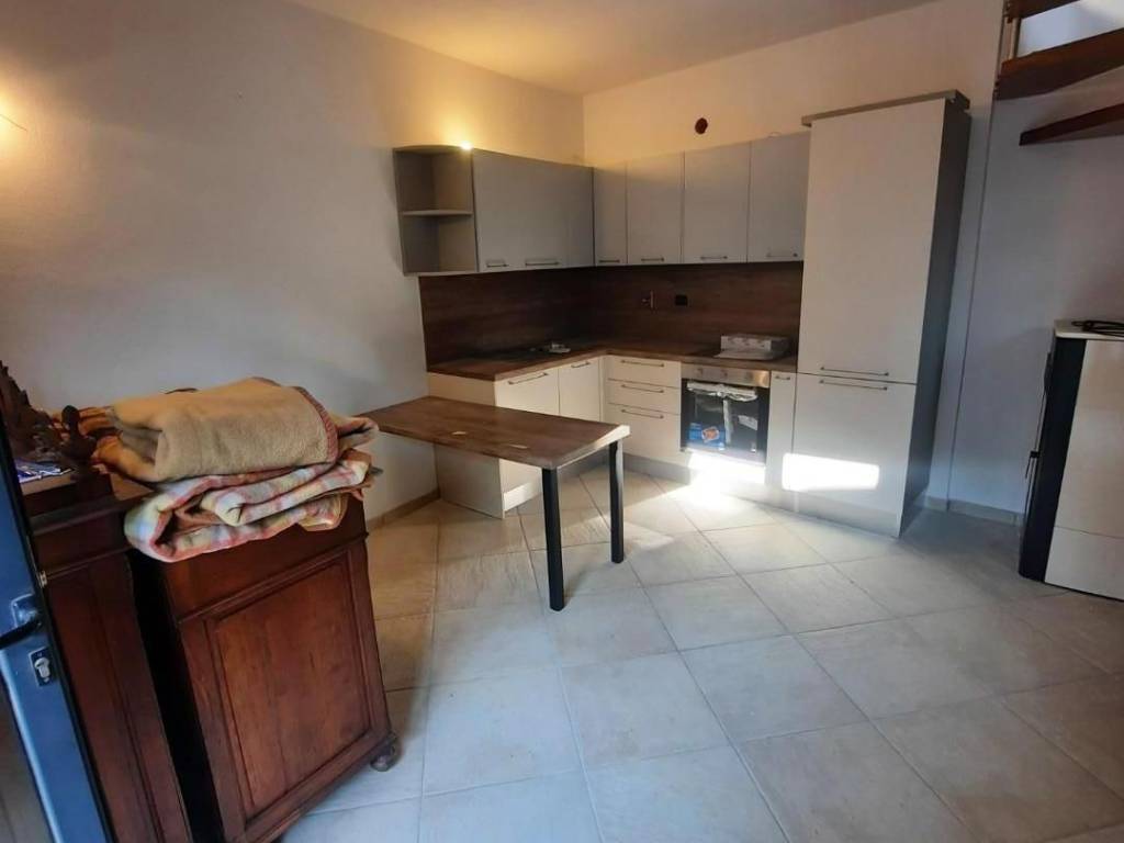casa indipendente in affitto a Prato