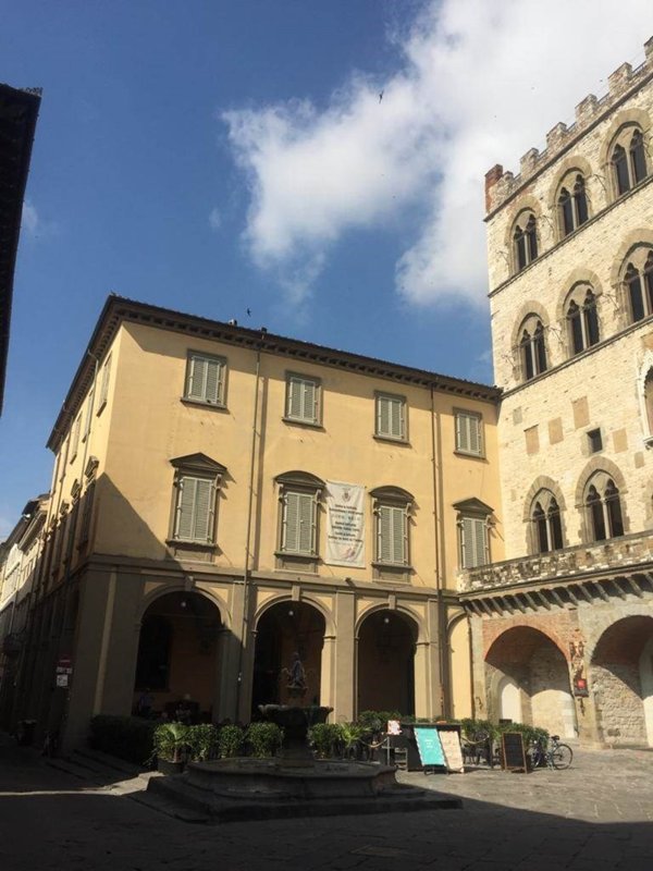 negozio in affitto a Prato