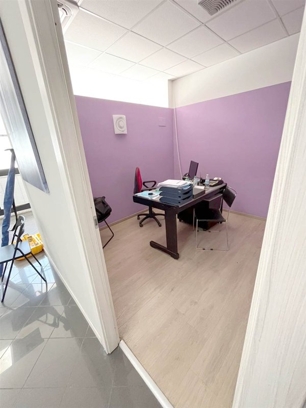 ufficio in affitto a Prato in zona Grignano