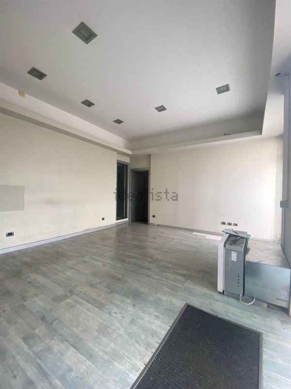 locale commerciale in affitto a Prato in zona Cafaggio