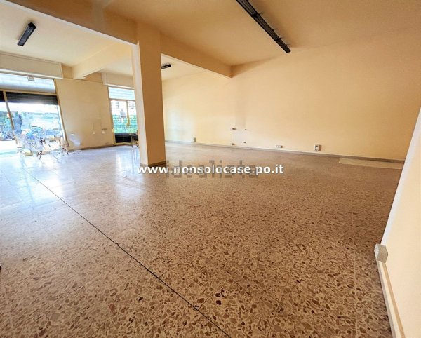 locale commerciale in affitto a Prato