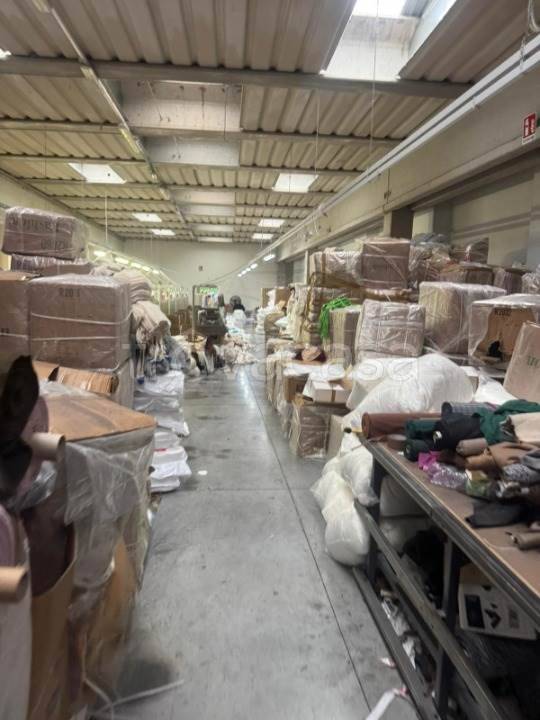 locale commerciale in affitto a Prato in zona Grignano