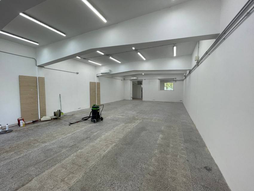 negozio in affitto a Prato