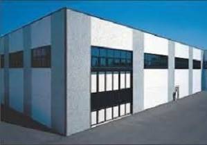 locale commerciale in affitto a Prato in zona Paperino